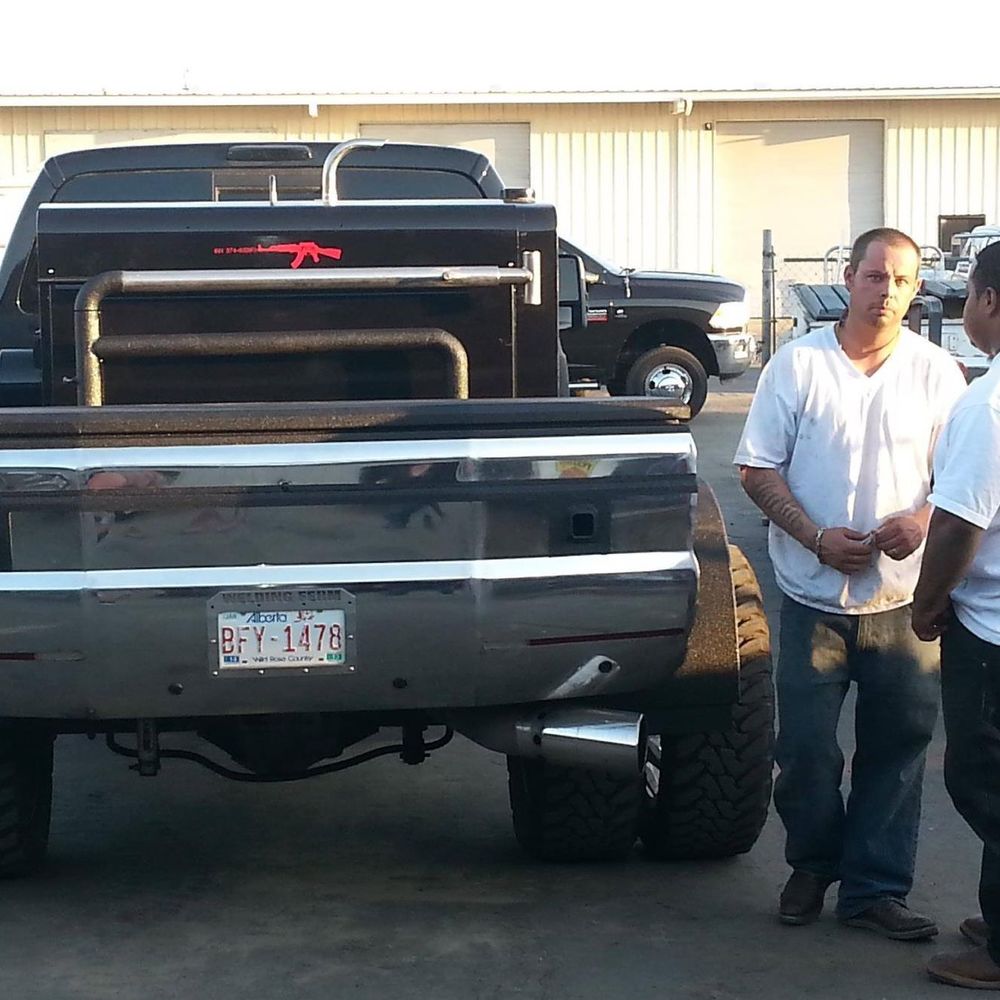 Meet your Posher, Henry